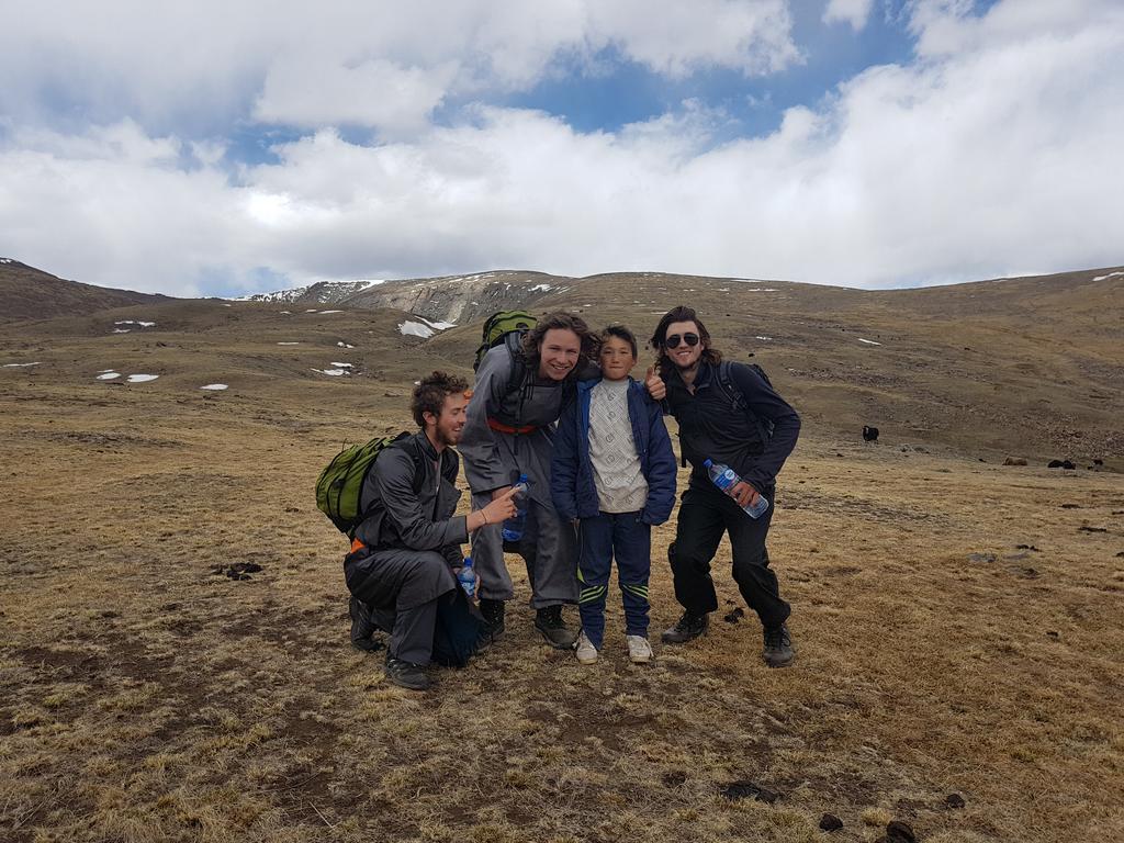 Vast Mongolia Tour & Hostel Улан-Батор Экстерьер фото